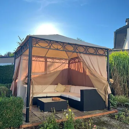 アパート Grosses Mit Terrasse Und Garten *